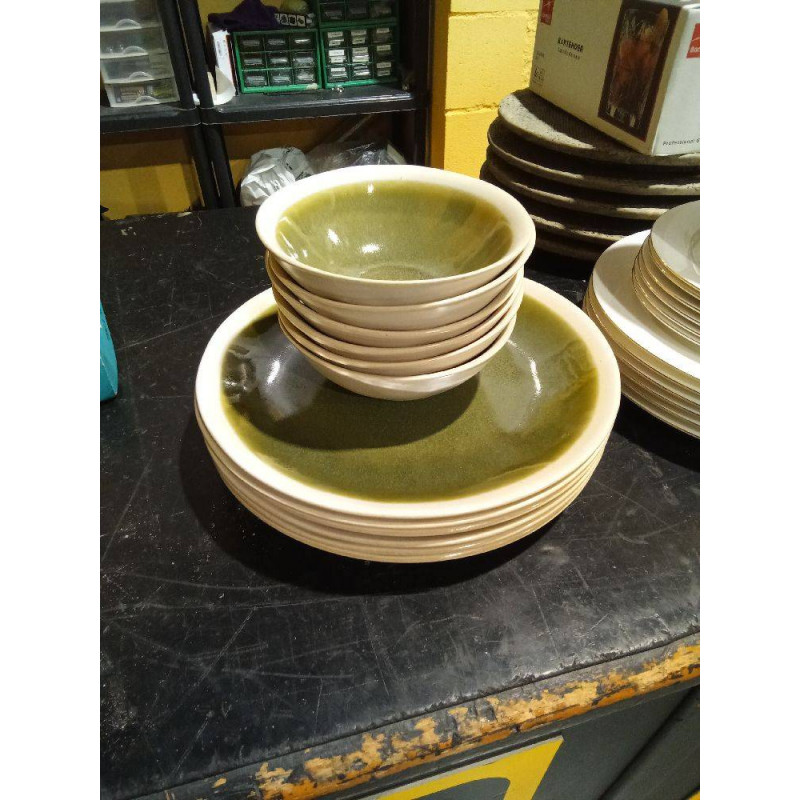 JUEGO 6 PLATOS Y 6 CUENCOS VERDES ZARA HOME