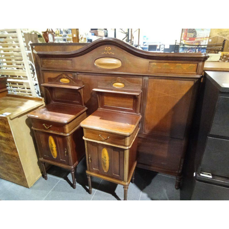 CABECERO Y 2 MESILLAS CLASICAS