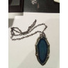 COLGANTE DE AGATA AZUL ENGARZADO EN METAL