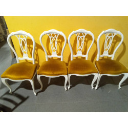 LOTE DE 4 SILLAS LACADAS...