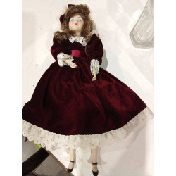 MUÑECA PORCELANA