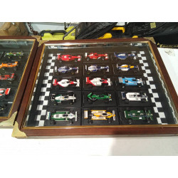 VITRINA COLECCION COCHE F1