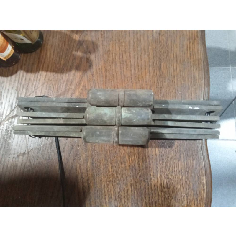 TRES BISAGRAS LATÓN