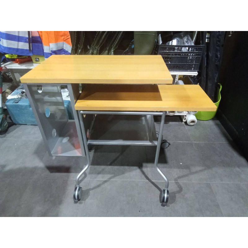 MESA DE ORDENADOR DE ESTURRI