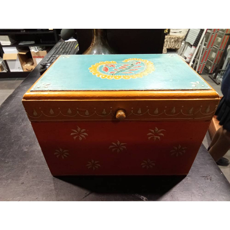 BAUL PINTADO MANO
