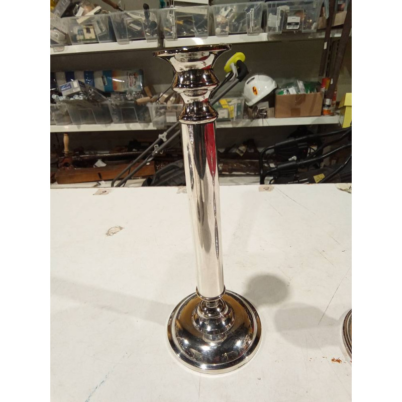 CANDELABRO ALTO PLATEADO