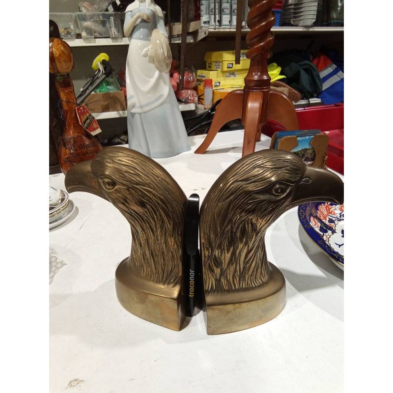 SUJETA LIBROS AGUILAS