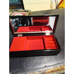 JOYERO MUSICAL LACADO A REPARAR