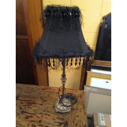 LAMPARA DORADA P.NEGRA