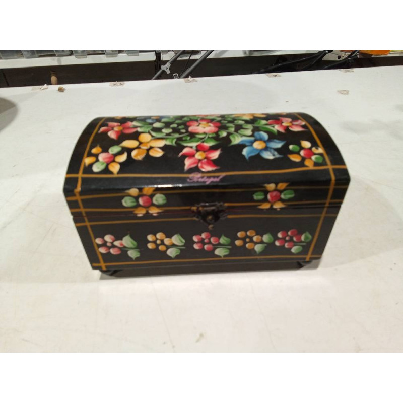 BAUL PINTADO A MANO