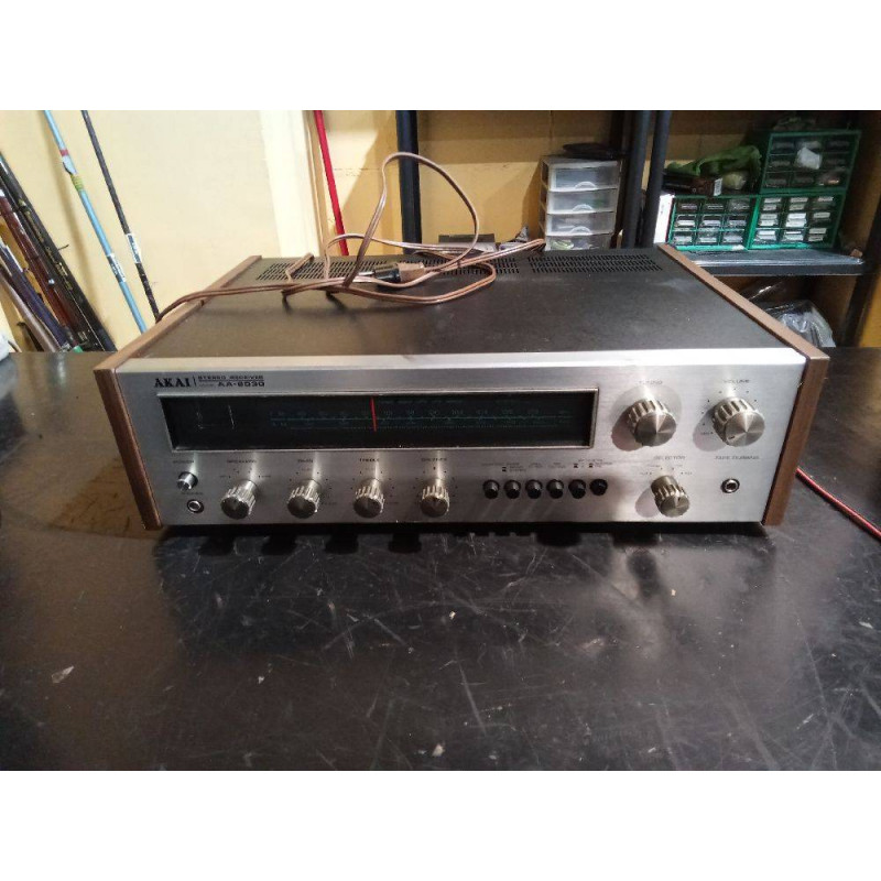 AMPLIFICADOR AKAI  AA-8030