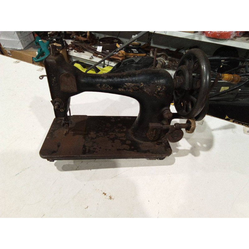 MAQUINA COSER ANTIGUA