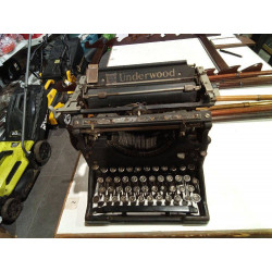 MAQUINA ESCRIBIR ANTIGUA