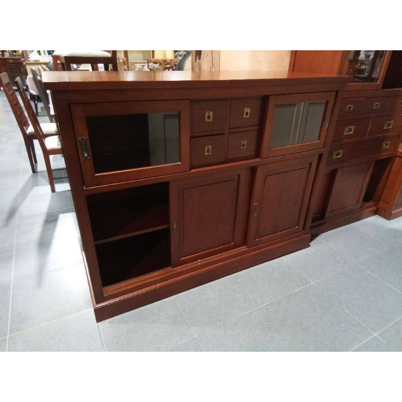 APARADOR 4 PUERTAS Y 4 CAJONES