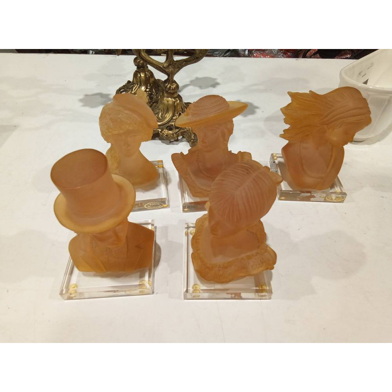 FIGURA TALLADA ROMERO