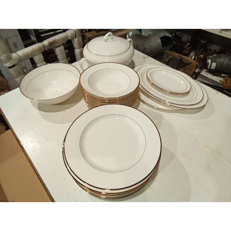 VAJILLA BONE CHINA BLANCA FILO DORADO