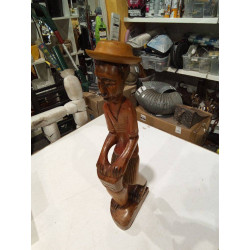 FIGURA MADERA