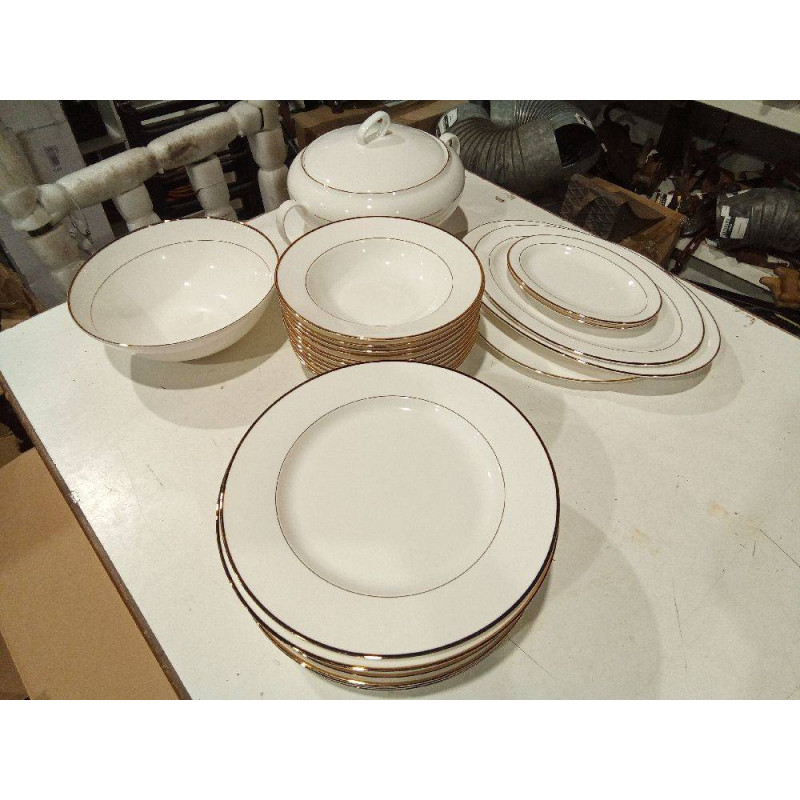 VAJILLA BONE CHINA BLANCA FILO DORADO