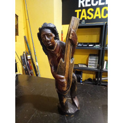 TALLA MADERA MÚSICO 