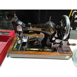 MAQUINA SINGER ANTIGUA...