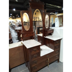 TOCADOR ANTIGUO MADERA TALLADA