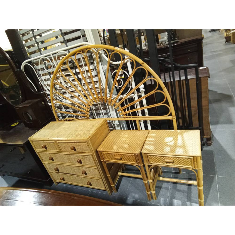 DORMITORIO MIMBRE CABECERO MESILLAS COMODA Y ESPEJO