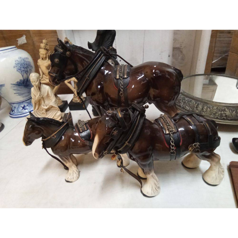  3 CABALLOS DE TIRO PORCELANA INGLESA