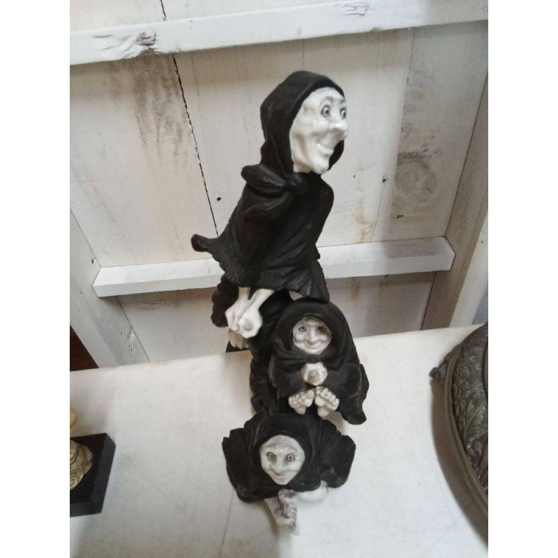 COMPOSICIÓN BRUJAS PORCELANA ALGORA TARA