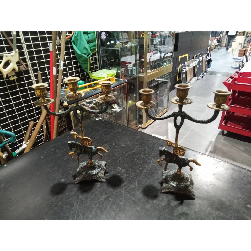 PAREJA DE CANDELABROS