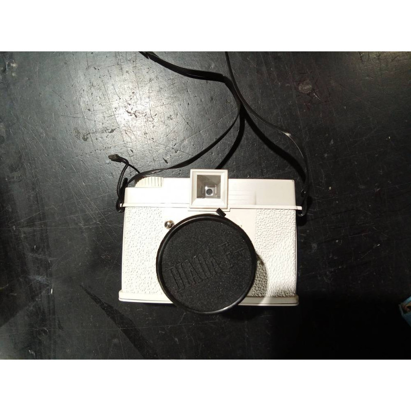 CAMARA LOMOGRAPHY DIANA F+ BLANCA
