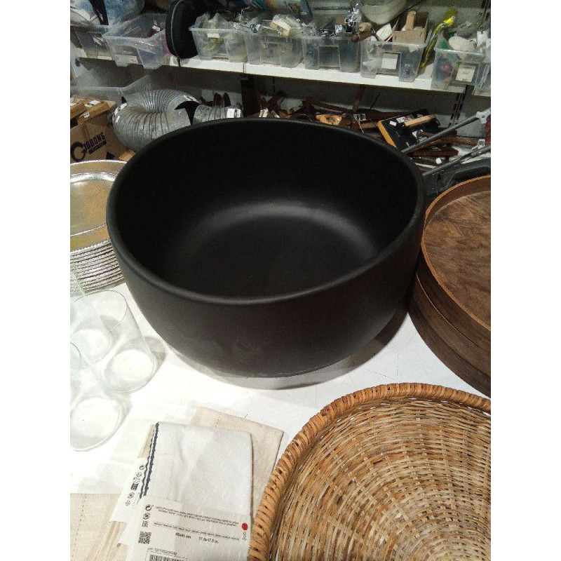 MACETA NEGRA ZARA HOME