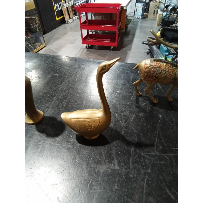 CISNE BRONCE