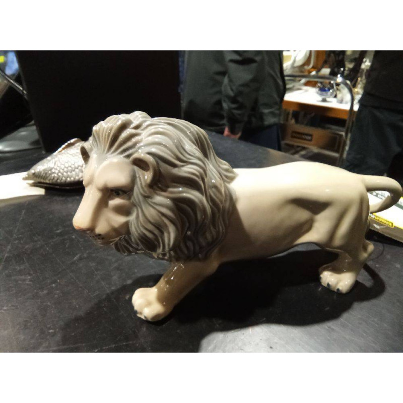 FIGURA LEON