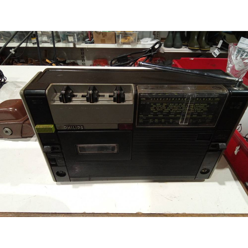 RADIO CASETTE PHILIPS MADE IN HOLLAND(REVISAR)