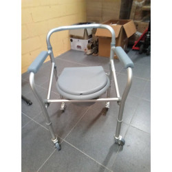 SILLA DE BAÑO  CON RUEDAS