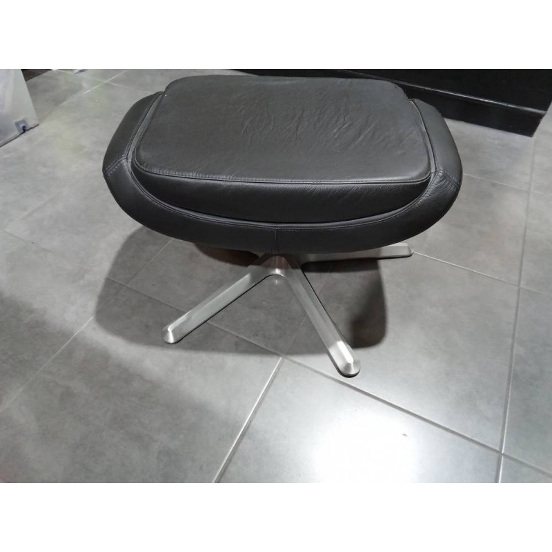 BANQUETA DE DISEÑO EN PIEL