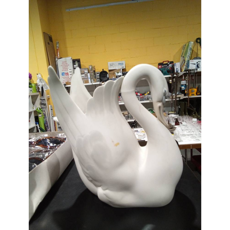 CISNE PORCELANA