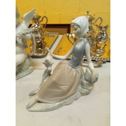 COMPOSICIÓN MUJER LLADRO 