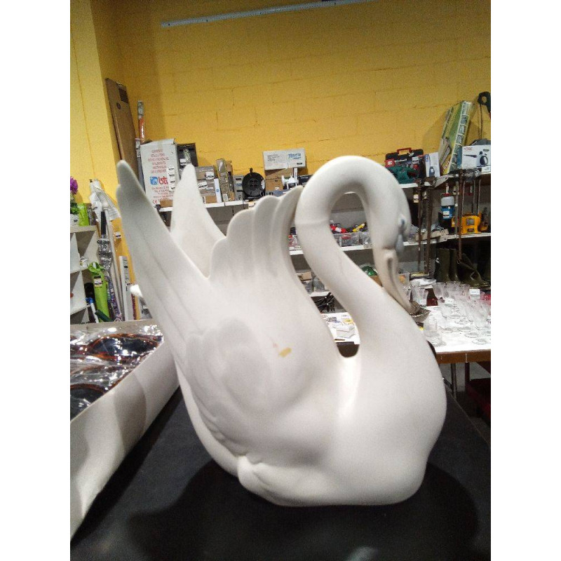 CISNE PORCELANA