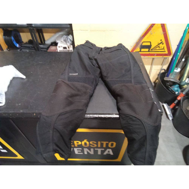 PANTALON MOTO LEVIOR TALLA L PROTECCIONES EN CAJA