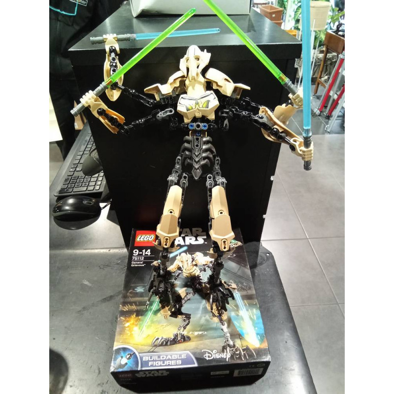FIGURA LEGO GENERAL GRIEVOUS STAR WARS (LE FALTAN 2 GARRAS)