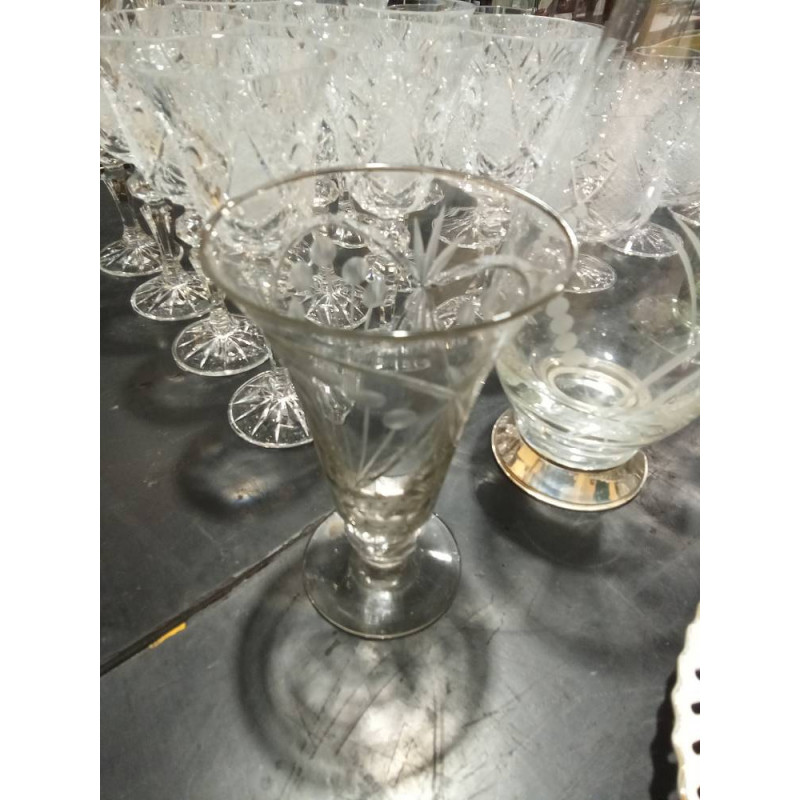 JARRON CRISTAL TALLADO