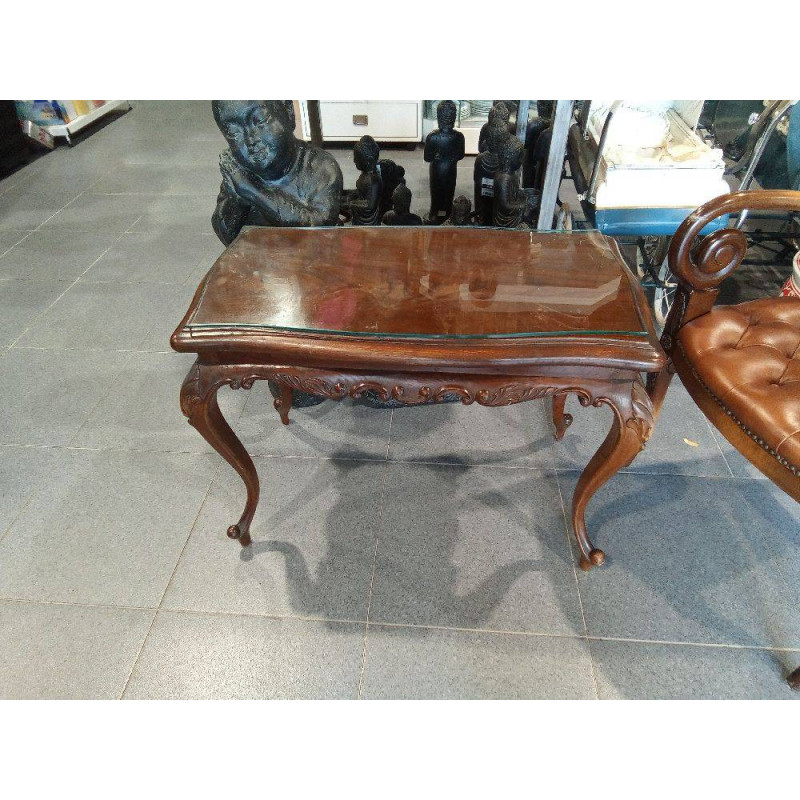 MESITA CASTAÑO CRISTAL