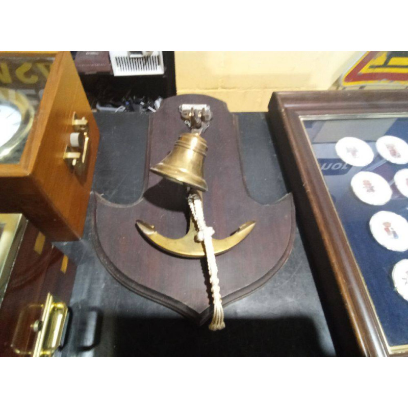 CAMPANA CON BASE