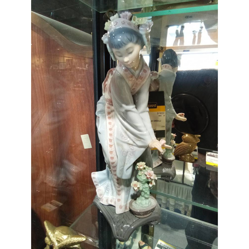 LLADRÓ MAYUMI (TARA)