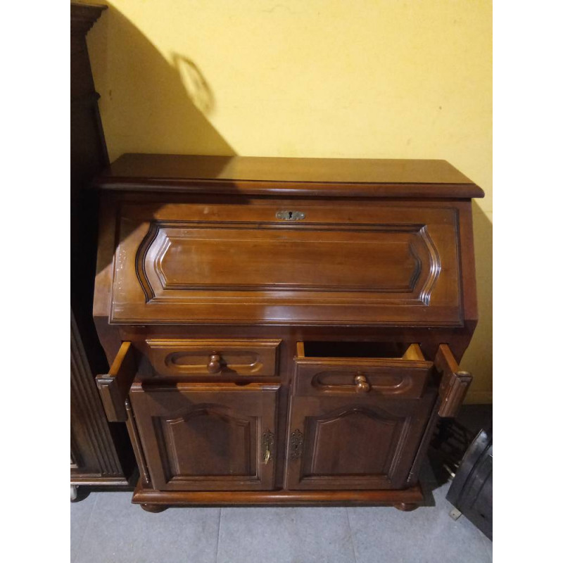 BURO PEQUEÑO