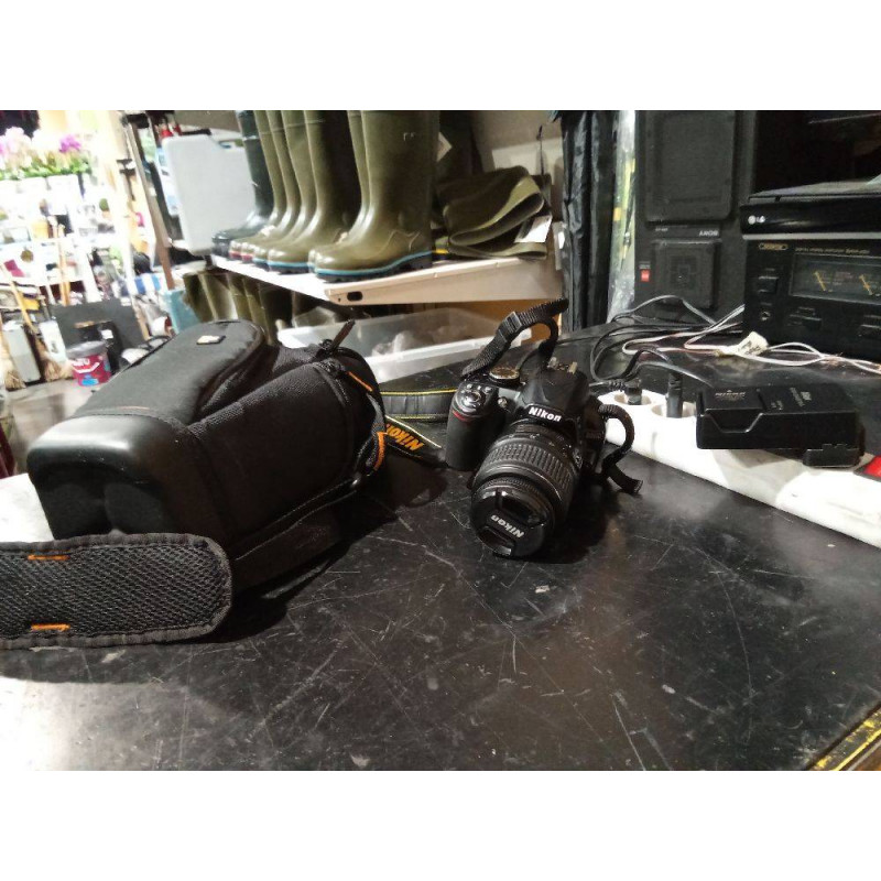 CAMARA NIKON D3100