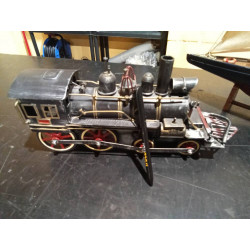LOCOMOTORA DE LATA
