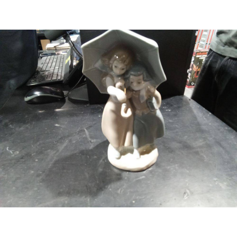 FIGURA ZAPHIR IT\'S RAINING