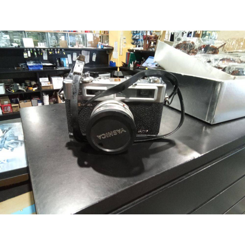 CAMARA YASHICA